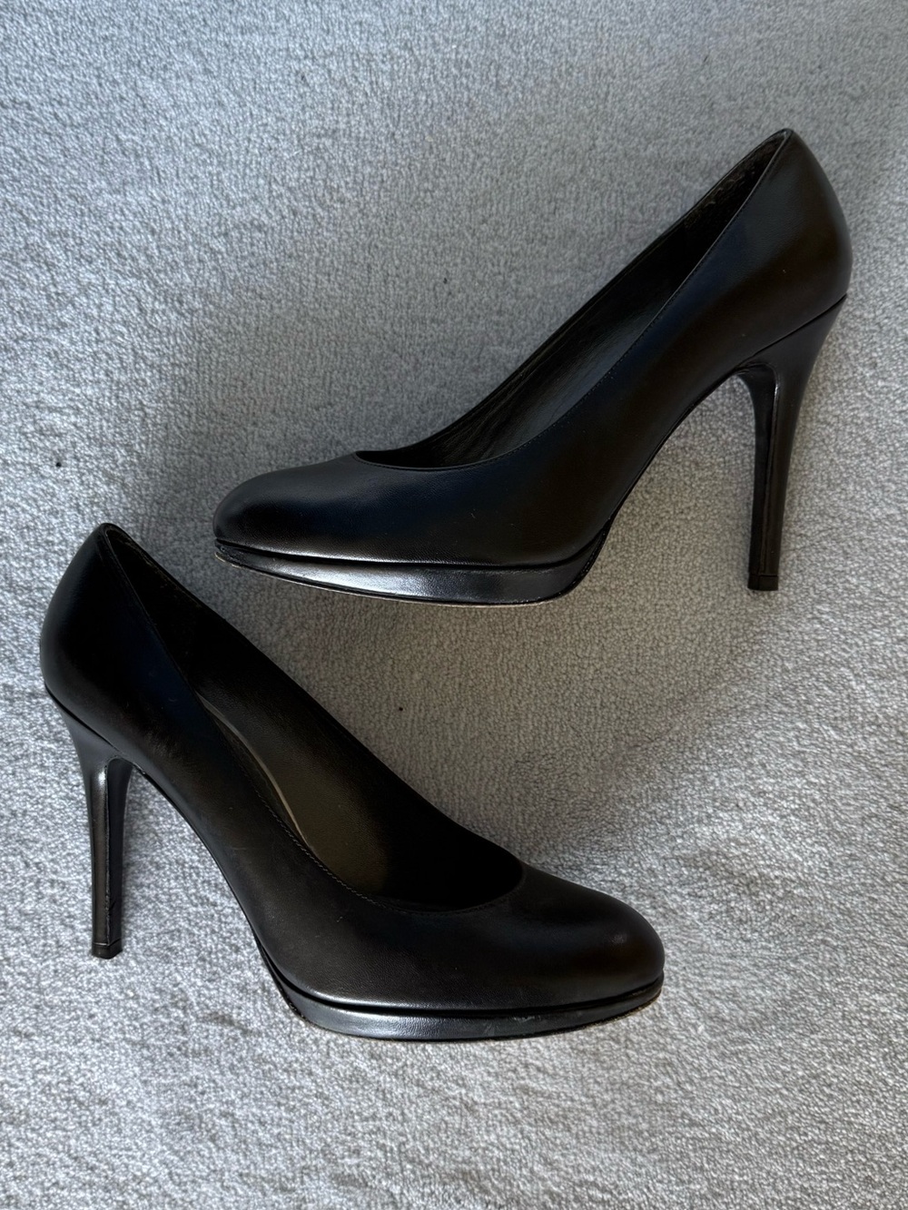 Stuart Weitzman Classic Black High-Heel Pumps 8.5